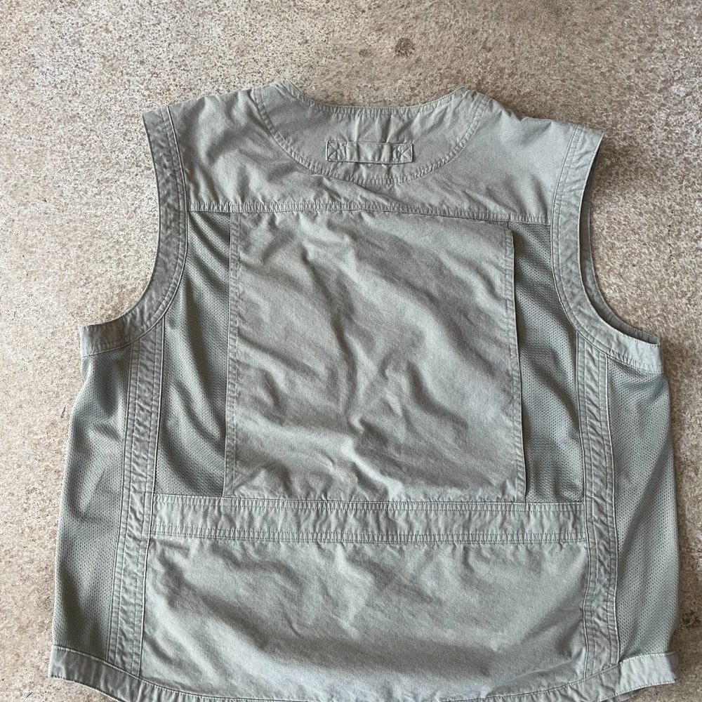Utility Vest - Picture 8 of 8